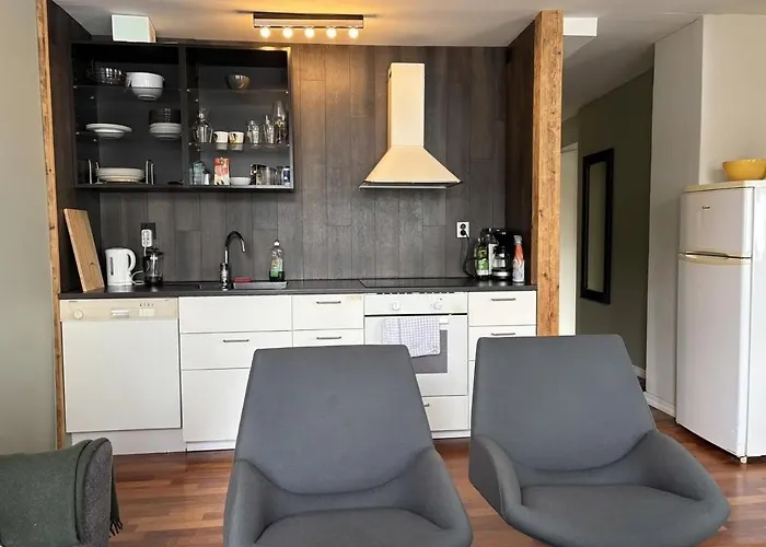 Modern In The Heart Of Appartamento